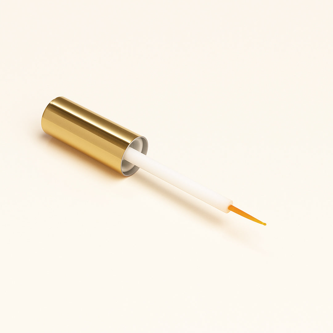 Gel Coiffant 2-en-1 pour un effet Spikes sur les Cils
