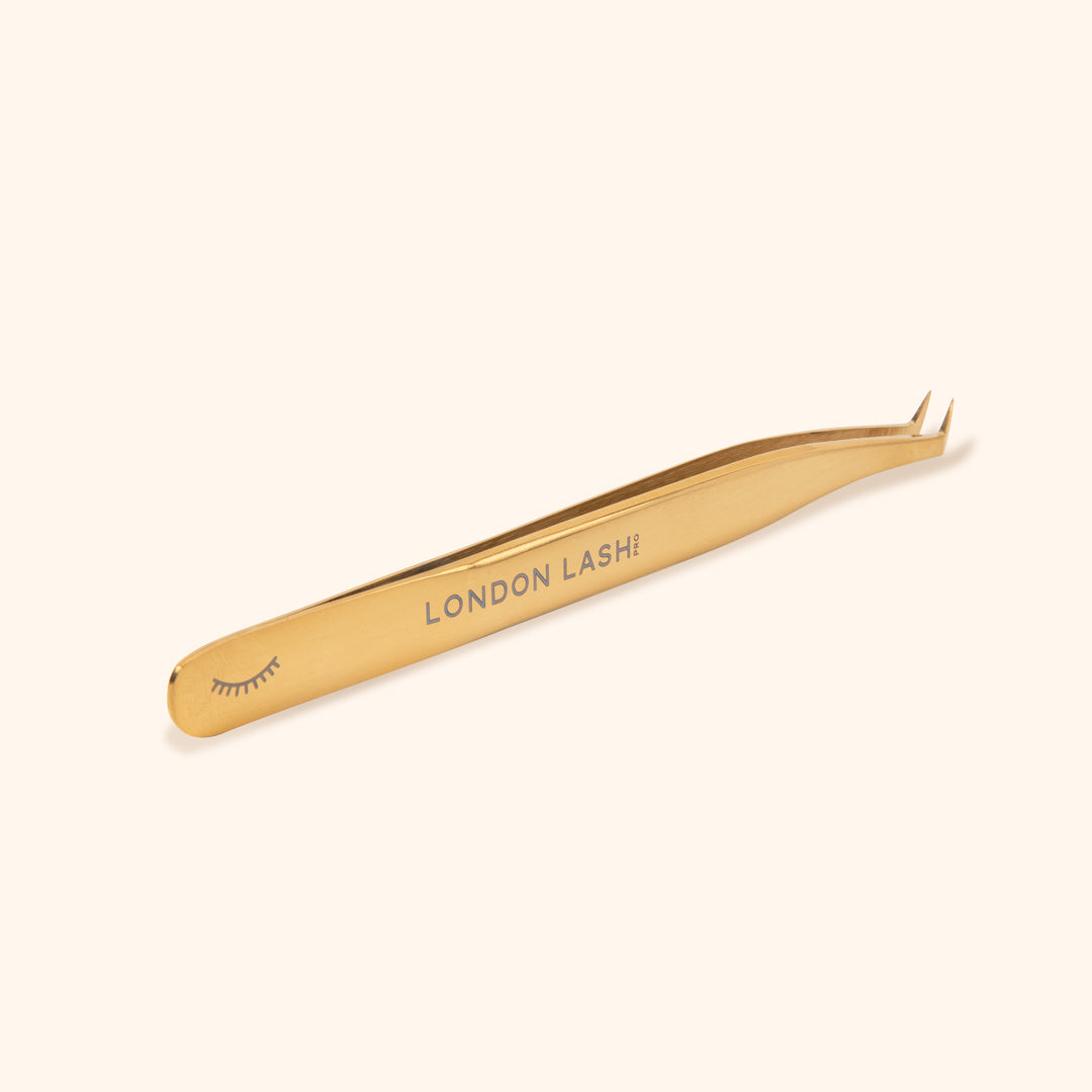 La pince à extensions de cils volume « Irina »