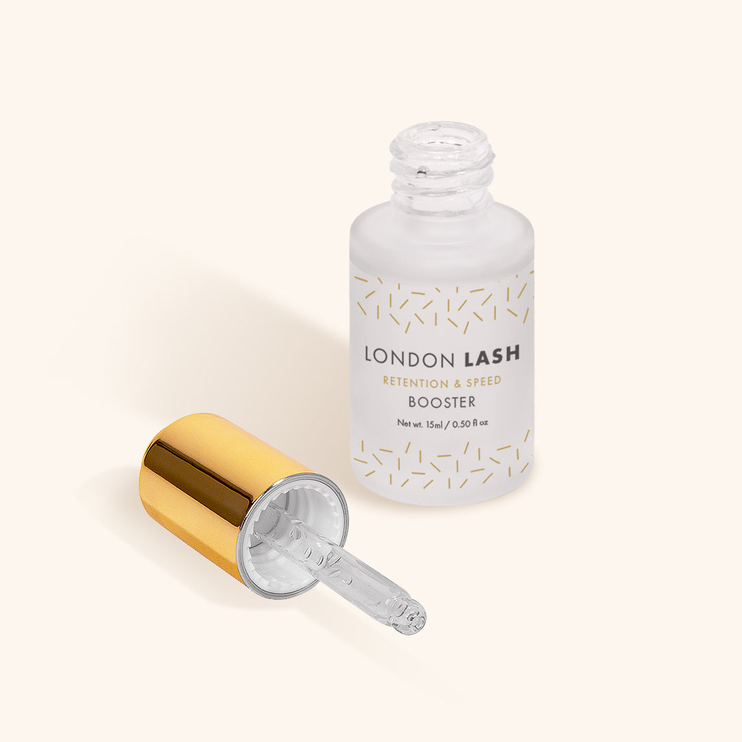 Booster rétention extensions de cils - London Lash, flacon avec pipette pour une application précise.