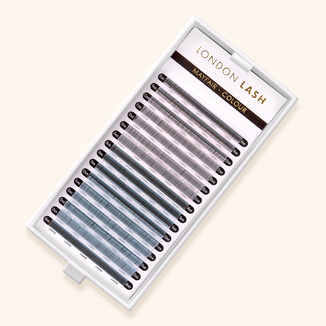 EXTENSIONS DE CILS ARGENT/BLEU CLAIR MAYFAIR, extension de cils colorés, extension de cils couleur, extension de cils, extension de cils volume russe, cils colorés
